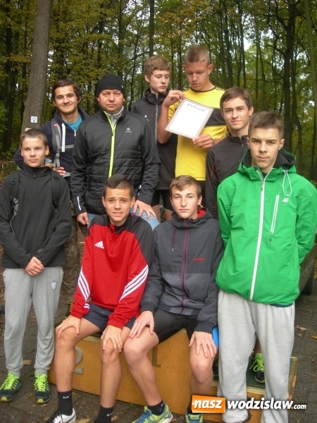 Zdjęcie w galerii na portalu naszwodzislaw.com: Uczniowie Gimnazjum nr 3 Mistrzostwa Sportowego w Wodzisławiu Śl. awansowali do Finału Wojewódzkiego w biegach sztafetowych wiadomości z regionu