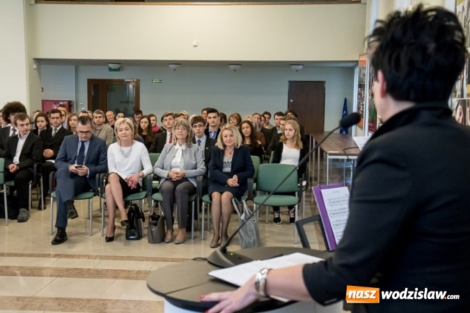 Zdjęcie w galerii na portalu naszwodzislaw.com: Przyznano pieniądze dla najzdolniejszych  wiadomości z regionu