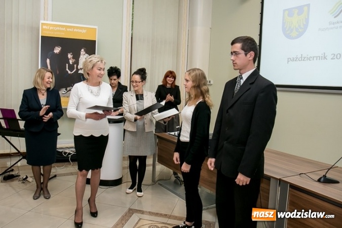 Zdjęcie w galerii na portalu naszwodzislaw.com: Przyznano pieniądze dla najzdolniejszych  wiadomości z regionu