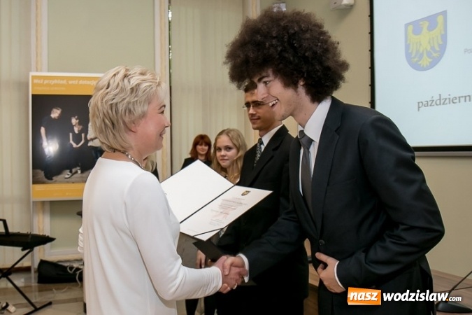 Zdjęcie w galerii na portalu naszwodzislaw.com: Przyznano pieniądze dla najzdolniejszych  wiadomości z regionu