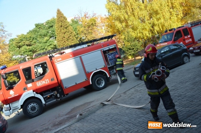Zdjęcie w galerii na portalu naszwodzislaw.com: Ewakuowano dzisiaj pacjentów z wodzisławskiego szpitala  wiadomości z regionu