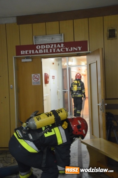 Zdjęcie w galerii na portalu naszwodzislaw.com: Ewakuowano dzisiaj pacjentów z wodzisławskiego szpitala  wiadomości z regionu