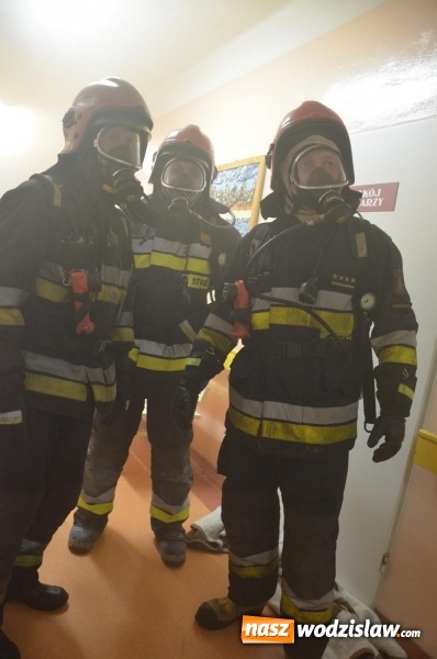 Zdjęcie w galerii na portalu naszwodzislaw.com: Ewakuowano dzisiaj pacjentów z wodzisławskiego szpitala  wiadomości z regionu
