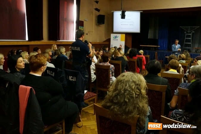 Zdjęcie w galerii na portalu naszwodzislaw.com: Rozmawiali o dopalaczach  wiadomości z regionu