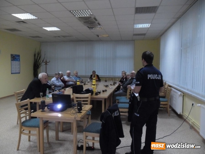 Zdjęcie w galerii na portalu naszwodzislaw.com: Wodzisławscy policjanci rozmawiali z diabetykami o bezpieczeństwie  wiadomości z regionu