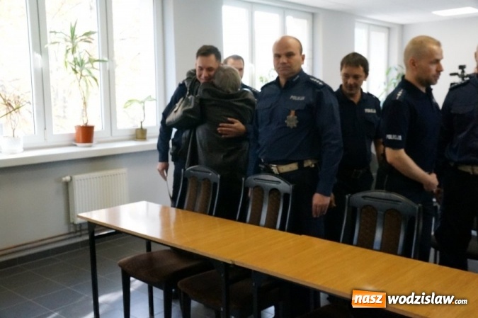 Zdjęcie w galerii na portalu naszwodzislaw.com: Policjant z Wodzisławia uratował życie człowieka wiadomości z regionu