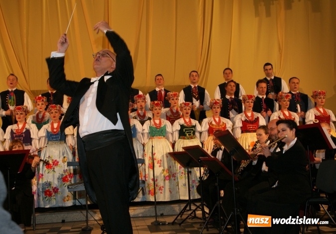 Zdjęcie w galerii na portalu naszwodzislaw.com: Zesp&oacute;ł Pieśni i Tańca 
