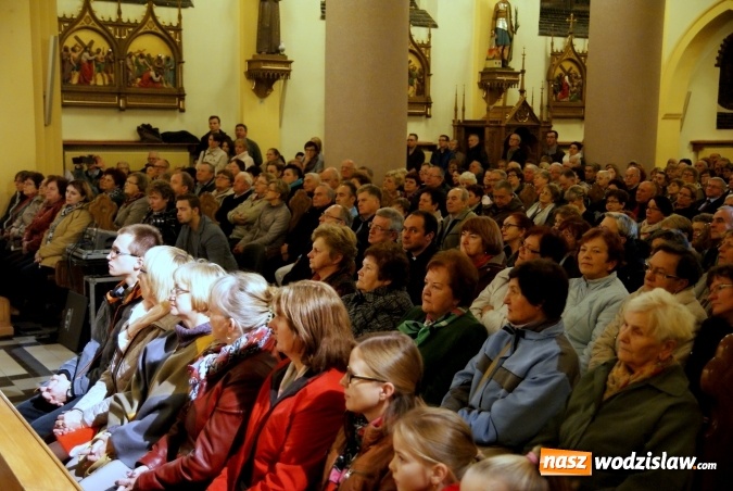 Zdjęcie w galerii na portalu naszwodzislaw.com: Zesp&oacute;ł Pieśni i Tańca 