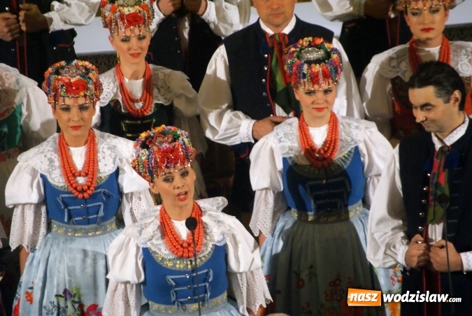 Zdjęcie w galerii na portalu naszwodzislaw.com: Zesp&oacute;ł Pieśni i Tańca 