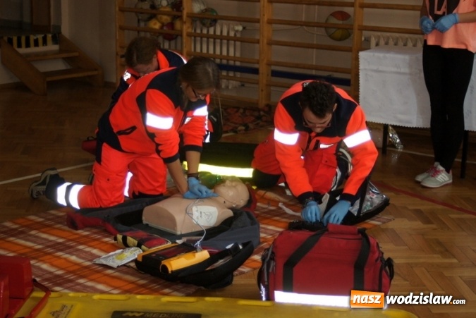 Zdjęcie w galerii na portalu naszwodzislaw.com: Pierwsza Pomoc na Szóstkę - podsumowanie projektu w Gogołowej  wiadomości z regionu