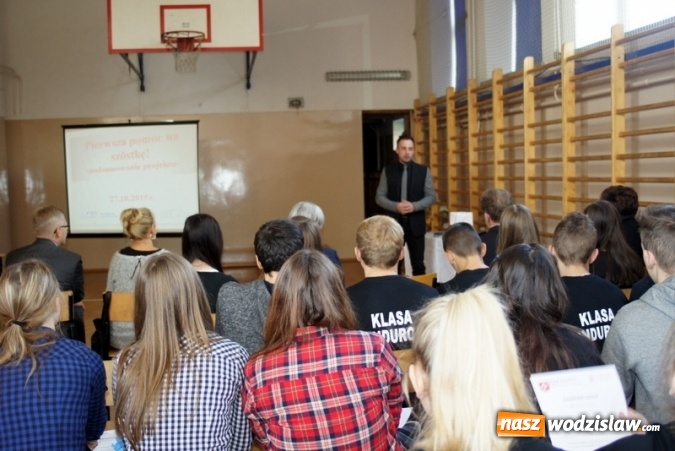 Zdjęcie w galerii na portalu naszwodzislaw.com: Pierwsza Pomoc na Szóstkę - podsumowanie projektu w Gogołowej  wiadomości z regionu