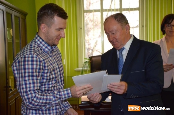 Zdjęcie w galerii na portalu naszwodzislaw.com: Pasjonaci fotografii odebrali nagrody  wiadomości z regionu