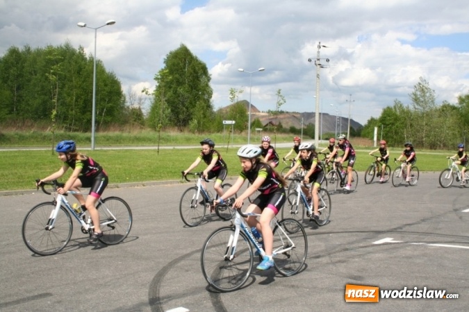 Zdjęcie w galerii na portalu naszwodzislaw.com: Sezon sukcesów Cykloklasy Merida  wiadomości z regionu
