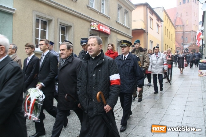 Zdjęcie w galerii na portalu naszwodzislaw.com: Wodzisław obchodzi Święto Niepodległości wiadomości z regionu