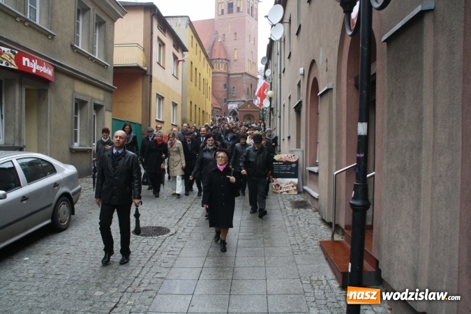 Zdjęcie w galerii na portalu naszwodzislaw.com: Wodzisław obchodzi Święto Niepodległości wiadomości z regionu