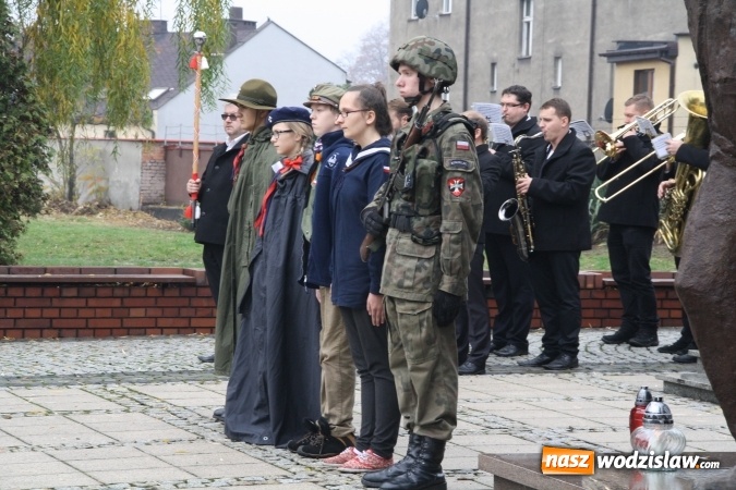 Zdjęcie w galerii na portalu naszwodzislaw.com: Wodzisław obchodzi Święto Niepodległości wiadomości z regionu