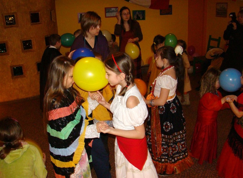 Zdjęcie w galerii na portalu naszwodzislaw.com: Bal Meksykanów w La Haciendzie wiadomości z regionu