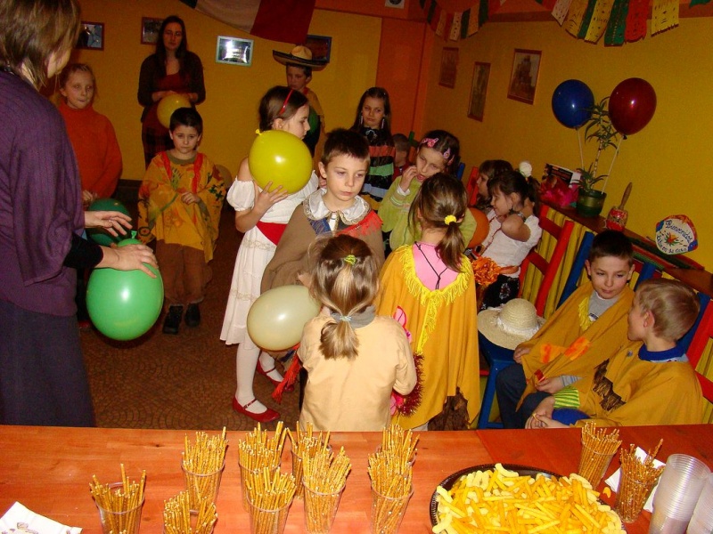 Zdjęcie w galerii na portalu naszwodzislaw.com: Bal Meksykanów w La Haciendzie wiadomości z regionu