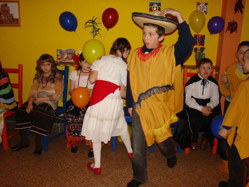 Zdjęcie w galerii na portalu naszwodzislaw.com: Bal Meksykanów w La Haciendzie wiadomości z regionu