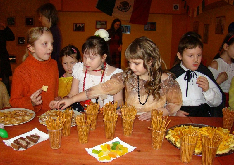 Zdjęcie w galerii na portalu naszwodzislaw.com: Bal Meksykanów w La Haciendzie wiadomości z regionu