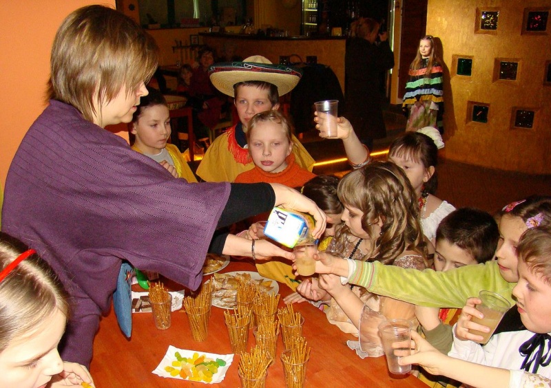 Zdjęcie w galerii na portalu naszwodzislaw.com: Bal Meksykanów w La Haciendzie wiadomości z regionu