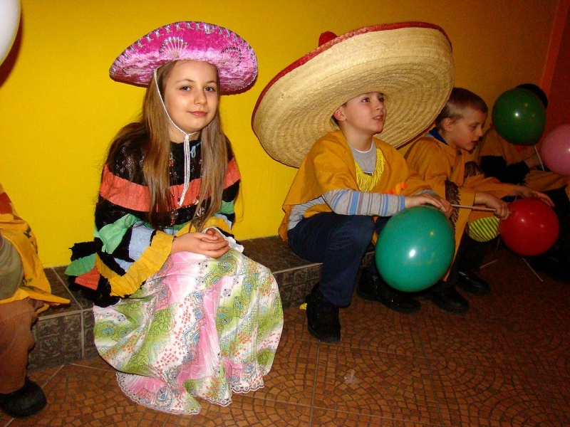 Zdjęcie w galerii na portalu naszwodzislaw.com: Bal Meksykanów w La Haciendzie wiadomości z regionu