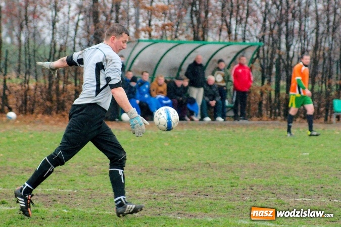 Zdjęcie w galerii na portalu naszwodzislaw.com: B klasa: Remis Odry Nieboczowy w Raciborzu wiadomości z regionu