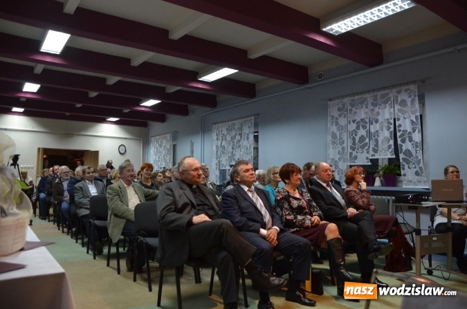 Zdjęcie w galerii na portalu naszwodzislaw.com: Premiera broszurki o kościele w Rydułtowach wiadomości z regionu