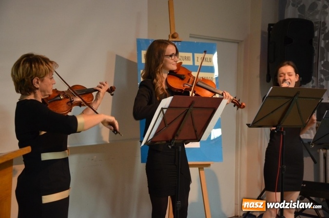 Zdjęcie w galerii na portalu naszwodzislaw.com: Premiera broszurki o kościele w Rydułtowach wiadomości z regionu