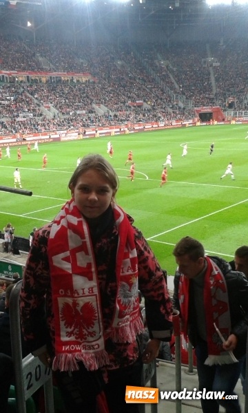 Zdjęcie w galerii na portalu naszwodzislaw.com: Piłkarki G2 na meczu reprezentacji wiadomości z regionu