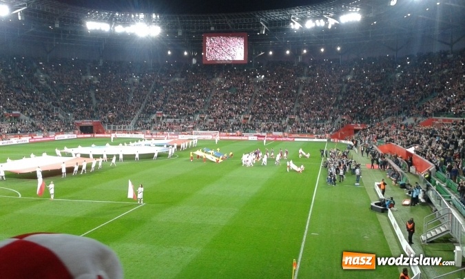 Zdjęcie w galerii na portalu naszwodzislaw.com: Piłkarki G2 na meczu reprezentacji wiadomości z regionu