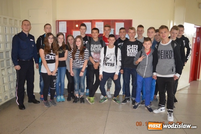 Zdjęcie w galerii na portalu naszwodzislaw.com: Uczniowie G3 poznawali ścieżkę kształcenia wybranych zawodów  wiadomości z regionu