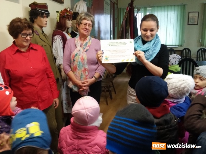 Zdjęcie w galerii na portalu naszwodzislaw.com: Przedszkolaki z Pszowa na małej lekcji historii  wiadomości z regionu