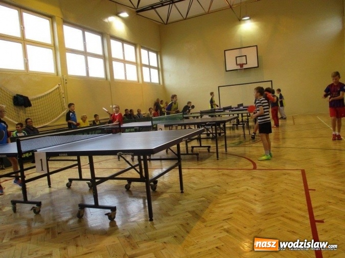 Zdjęcie w galerii na portalu naszwodzislaw.com: Rozegrano otwarty turniej tenisa stołowego dla uczniów szkół podstawowych i gimnazjalnych  wiadomości z regionu