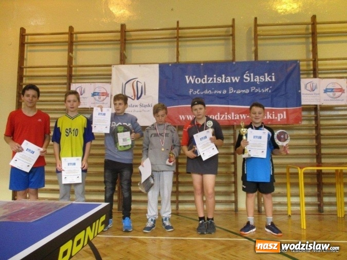 Zdjęcie w galerii na portalu naszwodzislaw.com: Rozegrano otwarty turniej tenisa stołowego dla uczniów szkół podstawowych i gimnazjalnych  wiadomości z regionu