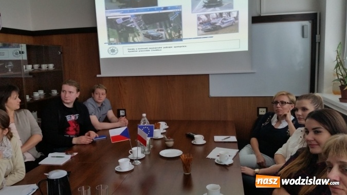 Zdjęcie w galerii na portalu naszwodzislaw.com: Studenci filologii słowiańskiej profilu czeskiego PWSZ w Raciborzu na warsztatach terminologicznych w Czechach wiadomości z regionu