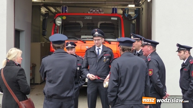 Zdjęcie w galerii na portalu naszwodzislaw.com: Bojowy wóz gaśniczy - dar miasta partnerskiego Reken już jeździ w OSP Radoszowy  wiadomości z regionu