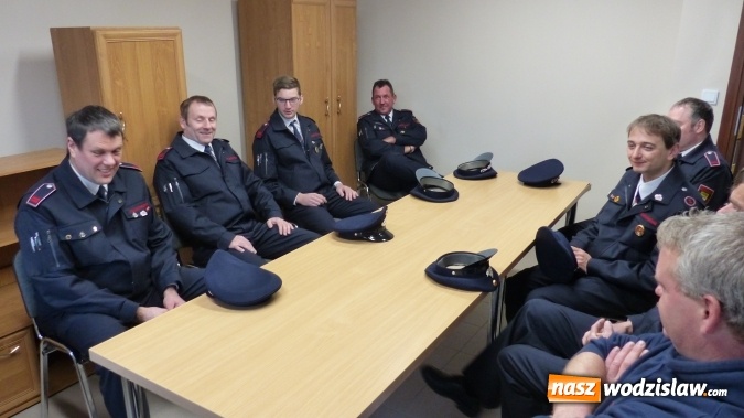 Zdjęcie w galerii na portalu naszwodzislaw.com: Bojowy wóz gaśniczy - dar miasta partnerskiego Reken już jeździ w OSP Radoszowy  wiadomości z regionu