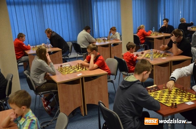 Zdjęcie w galerii na portalu naszwodzislaw.com: Szachiści walczyli o mistrzostwo powiatu wodzisławskiego  wiadomości z regionu