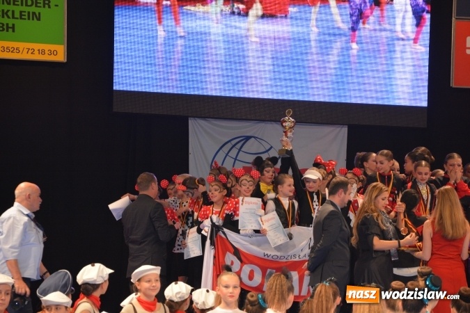 Zdjęcie w galerii na portalu naszwodzislaw.com: Zesp&oacute;ł Miraż wicemistrzem świata w show dance wiadomości z regionu