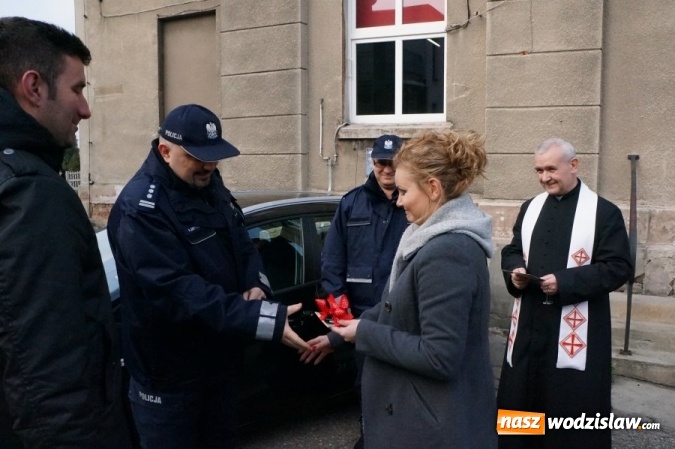 Zdjęcie w galerii na portalu naszwodzislaw.com: Nowy nieoznakowany radiowóz dla mundurowych z Pszowa  wiadomości z regionu