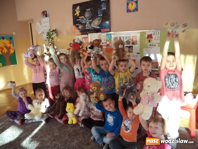 Zdjęcie w galerii na portalu naszwodzislaw.com: Obchody Światowego Dnia Pluszowego Misia w przedszkolu nr 2 w Pszowie wiadomości z regionu