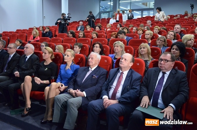 Zdjęcie w galerii na portalu naszwodzislaw.com: Laureaci konkursu ZIELONA PRACOWNIA_PROJEKT zostali nagrodzeni  wiadomości z regionu