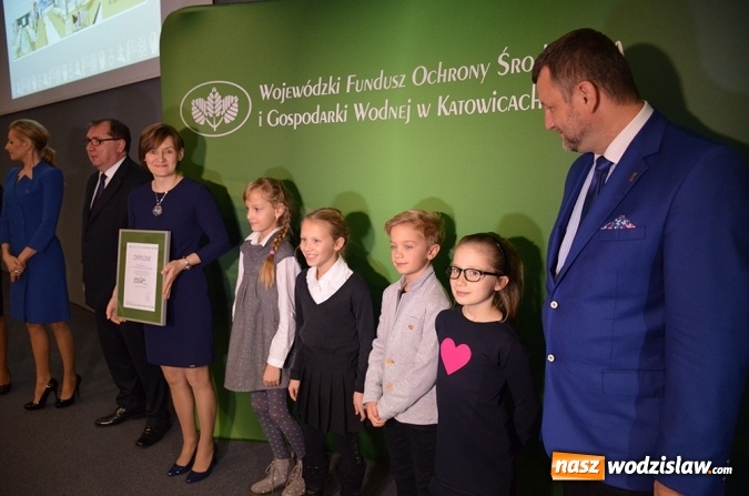 Zdjęcie w galerii na portalu naszwodzislaw.com: Laureaci konkursu ZIELONA PRACOWNIA_PROJEKT zostali nagrodzeni  wiadomości z regionu