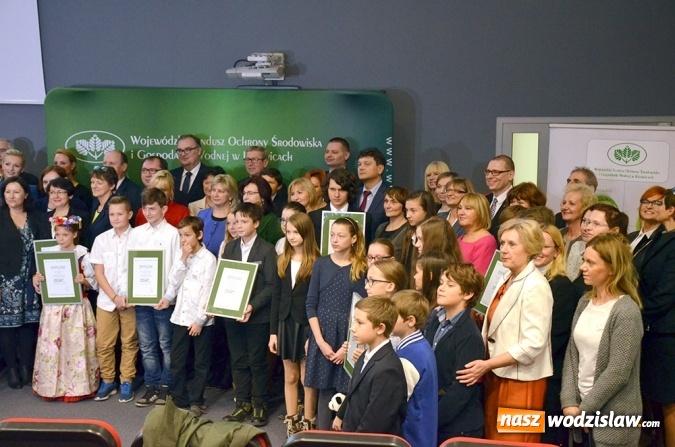 Zdjęcie w galerii na portalu naszwodzislaw.com: Laureaci konkursu ZIELONA PRACOWNIA_PROJEKT zostali nagrodzeni  wiadomości z regionu