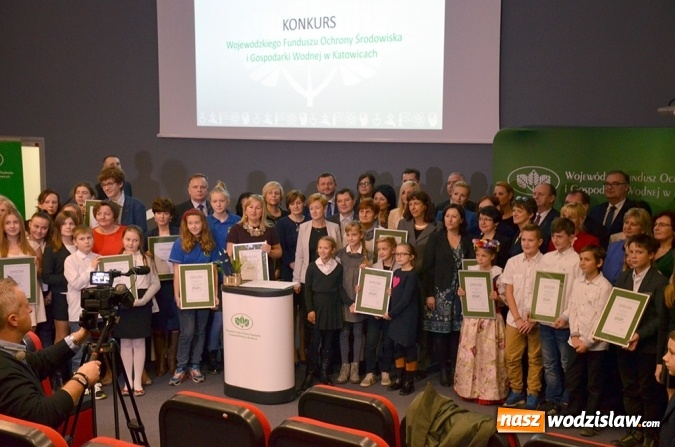 Zdjęcie w galerii na portalu naszwodzislaw.com: Laureaci konkursu ZIELONA PRACOWNIA_PROJEKT zostali nagrodzeni  wiadomości z regionu