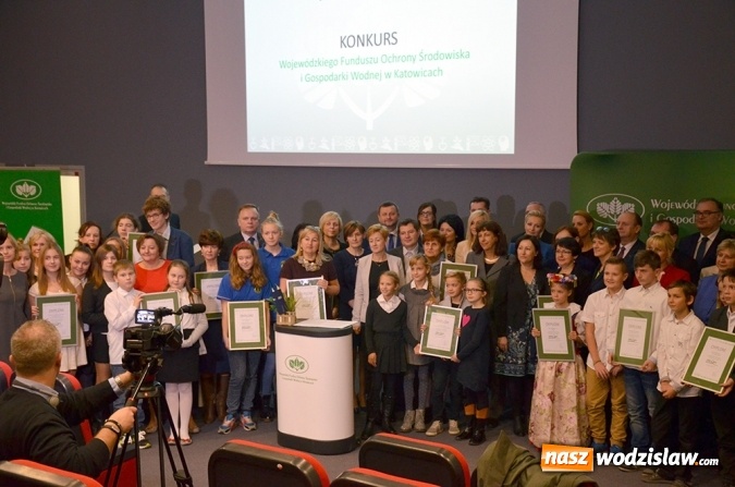 Zdjęcie w galerii na portalu naszwodzislaw.com: Laureaci konkursu ZIELONA PRACOWNIA_PROJEKT zostali nagrodzeni  wiadomości z regionu