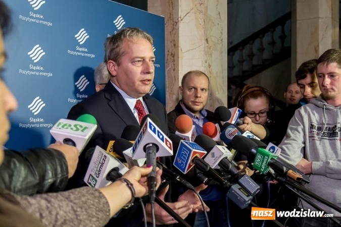 Zdjęcie w galerii na portalu naszwodzislaw.com: Wspólnym głosem za czystym powietrzem - o smogu na sesji sejmiku wiadomości z regionu