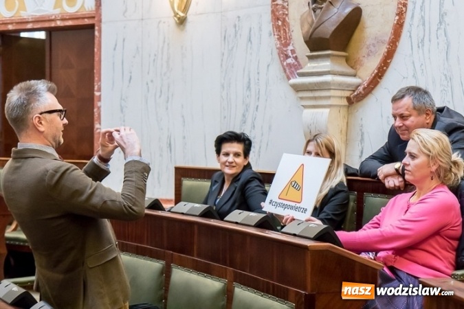 Zdjęcie w galerii na portalu naszwodzislaw.com: Wspólnym głosem za czystym powietrzem - o smogu na sesji sejmiku wiadomości z regionu