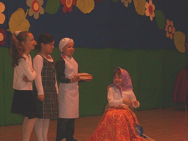 Zdjęcie w galerii na portalu naszwodzislaw.com: Uczniowie ZSP nr 5 pamiętali o dziadkach wiadomości z regionu